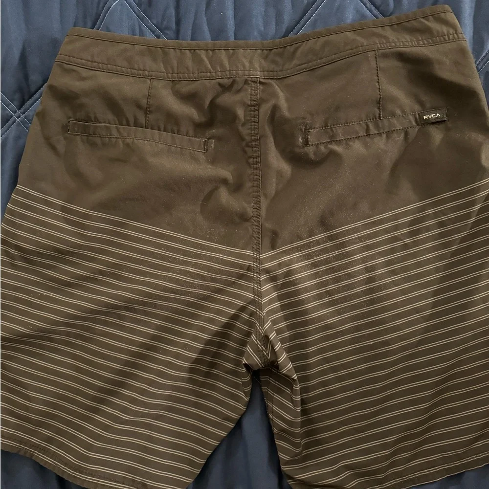 RVCA boardshorts - Picture 3 of 5